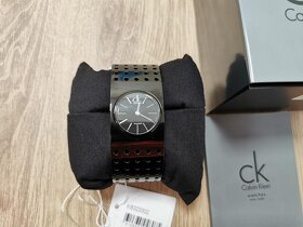 Predám dámske hodinky Calvin Klein Grid - 3
