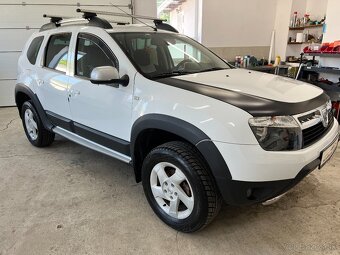 Dacia Duster 1.5dCi 81KW 4x4 1.MAJ TEMPOMAT 2xALU TAŽNÉ ZAŘ. - 3