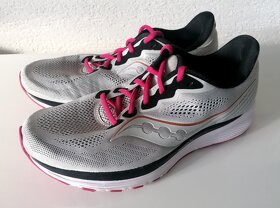 SAUCONY RIDE 14 - FOG/CHERRY PC:119,90EUR Bežecké tenisky - 3