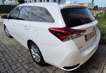 Toyota Auris 1.8 Hybrid TS - 3