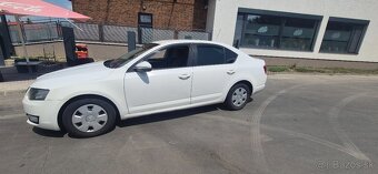 Škoda octavia 3 1.6 tdi 77kw - 3