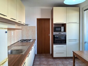 PRENÁJOM 3 - izbového bytu v Šuranoch - 3