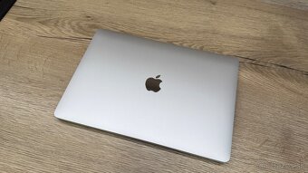 Apple MacBook Air 13 Retina 2020 - 3