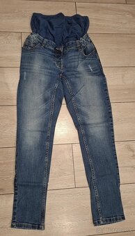 Tehotenské H&M nohavice a NEXT rifle - 3