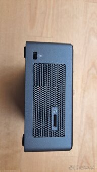 Intel NUC8i5BEH - 3