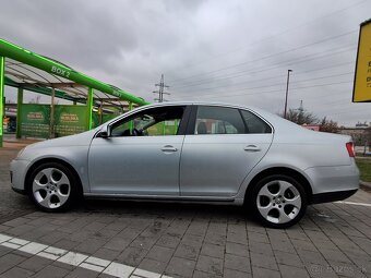 Volkswagen JETTA - 3