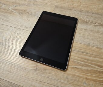 Apple iPad 6 32gb - 3