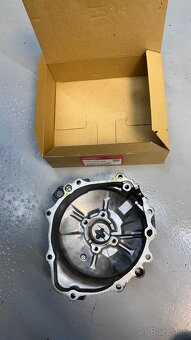 Kryt alternátora CB600F Hornet - 3