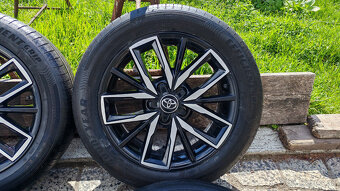 5x114,3 R17 --- TOYOTA YARIS CROSS - 3