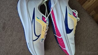 Botasky nike 41.  ..26.5cm vnut.dl. - 3