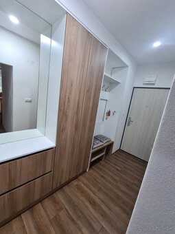Uhlisko Družstevná ul. 15, 2iz. lodžia, velmi pekný - 3