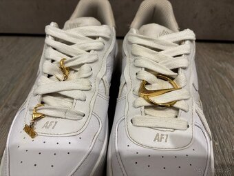 predám tenisky Nike Air Force veľ 40,5 - 3