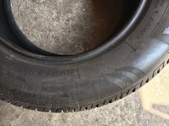Zimé pneu 215/70 R16 - 3