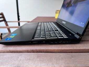 Gaming laptop Gigabyte G5/KF/i5-12500H/15,6"/FHD/16GB/512GB - 3