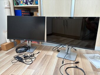 Predám 2 ks Dell 27" monitory - 3