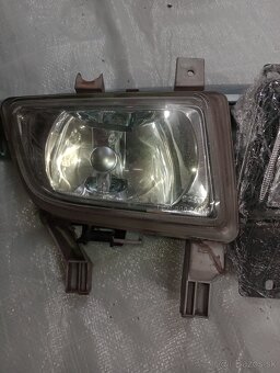 Mazda 323f z roku 2001-náhradné diely - 3