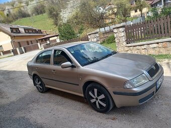 Škoda Octavia 1.6i 74kw - 3