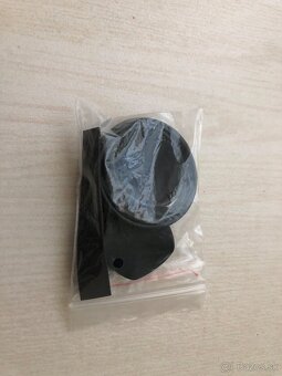 Predam Garmin drziak + prislusenstvo 25€ - 3