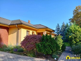 PREDAJ NADŠTANDARDNÝ RODINNÝ DOM - KOMÁRNO - 3