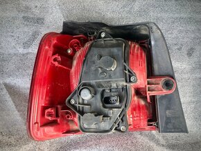 Zadne prave Original svetlo VW Touran 1T3 2015 - 3