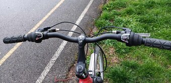 Málo používaný dámsky cestný bicykel - 3