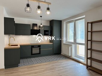 3 IZBOVÝ BYT PO KOMPLETNEJ REKON. S PARKOVACÍM MIESTOM, KLIM - 3
