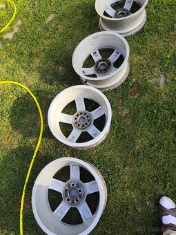 Predám disky elektróny pasujú golf 4 Octavia 1 - 3