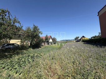 NA PREDAJ EXKLUZÍVNY STAVEBNÝ POZEMOK (800 m2), SO... - 3