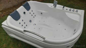 Predám vírivú vaňu WELLIS dublo hydro - 3
