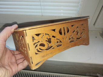 vyrezávaná drevená škatuľa - 3