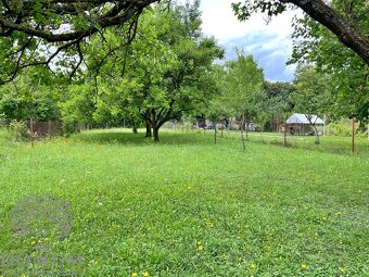 1413m2 rekreačný / stavebný pozemok v Novom Meste n/V - 3