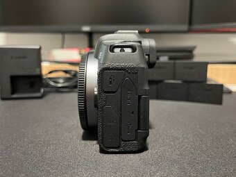 Canon EOS RP + 5x batéria LP-E17 - 3