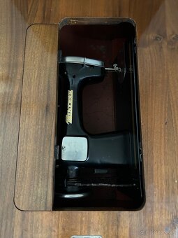 Šijací stroj Minerva - 3