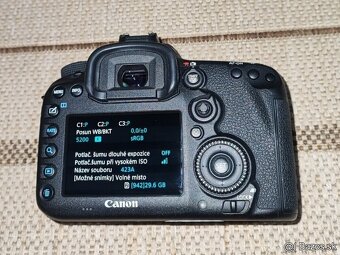 Canon EOS 7D mark II - 3