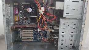 Retro PC i845, Pentium 4 2.5 GHZ, AGP Geforce 440SE - 3