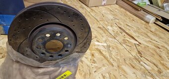 Predám predný brzdový kotúč 2x seat leon 5f st - 3