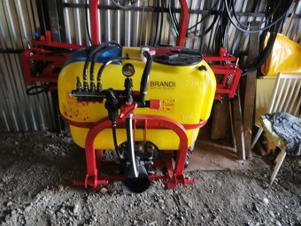 Postrekovač za traktor neseny - 3