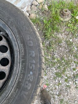 Gumy 195/60 R15 - 3
