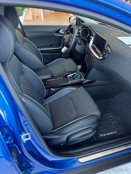 XCeed 1,5 T-GDi M6 GOLD SMART PACK - 3
