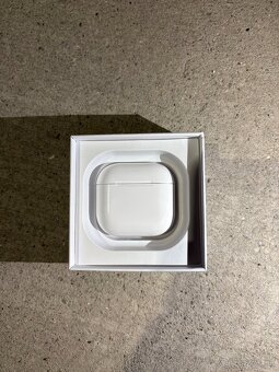 Apple AirPods 4 – nové, nerozbalené - 3