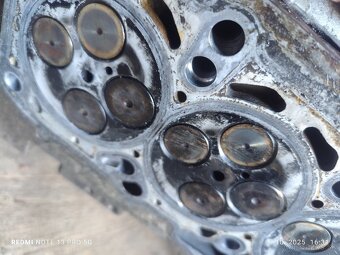 Hlava valcou 2.0TDi BKD 16v 03G103308C - 3