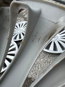 Renault puklice R16 - 3