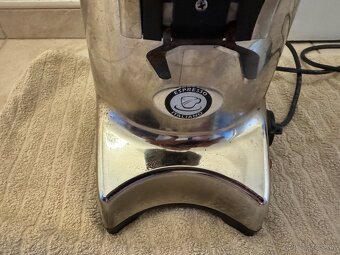 Mlyncek na kávu Eureka Olympus 75e chróm s 2 hoppers - 3