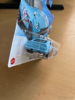 HotWheels Datsun 240Z - 3