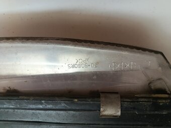 predne svetlo lave passat b5 205080rs 20€ - 3