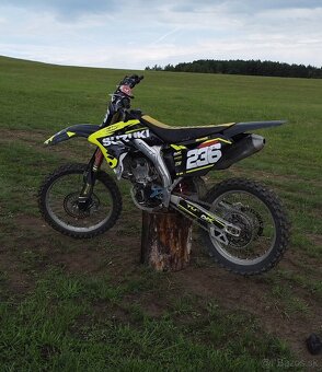 Suzuki RM-Z 250 - 3