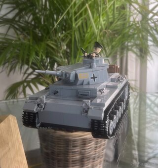 tanky Cobi - 3