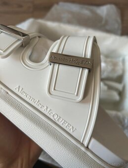 Alexander McQueen slapky - 3