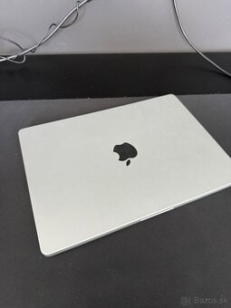 MacBook Pro 14" M2 PRO SK 2023 Strieborný - 3