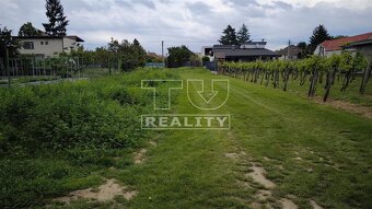 Stavebný pozemok vo Viničnom – pokojná ulica, kompletné... - 3